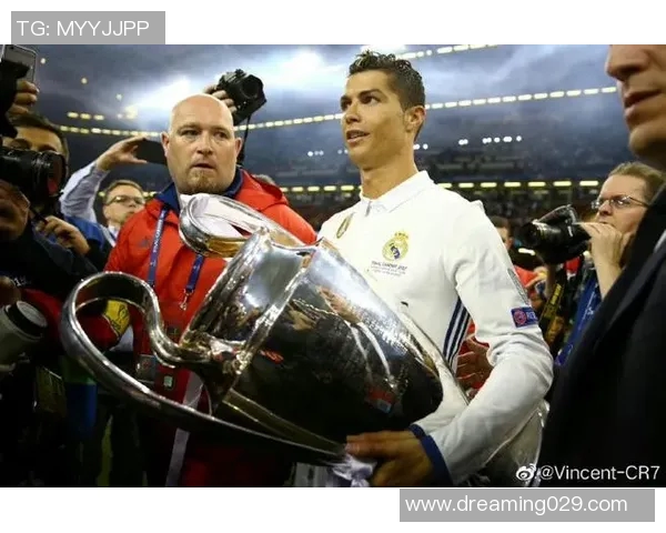 德国足球明星兄妹携手征战绿茵场谱写传奇故事