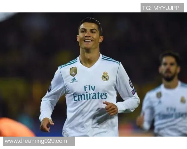 新一代足球明星崛起球王的成长历程与辉煌成就全解析 新一代足球明星崛起球王的成长历程与辉煌成就全解析