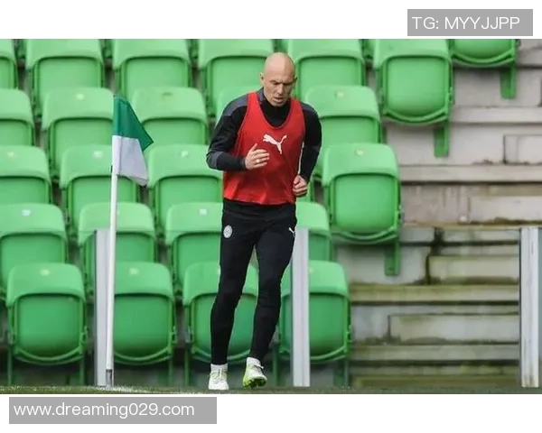 足球明星罗本在2023年几岁了他的职业生涯和成就回顾 足球明星罗本在2023年几岁了他的职业生涯和成就回顾