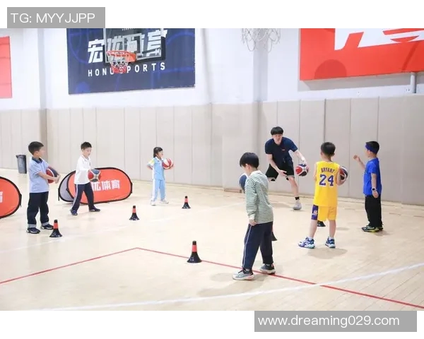 明星们是否会亲临篮球表演现场为球迷助阵和加油助威呢